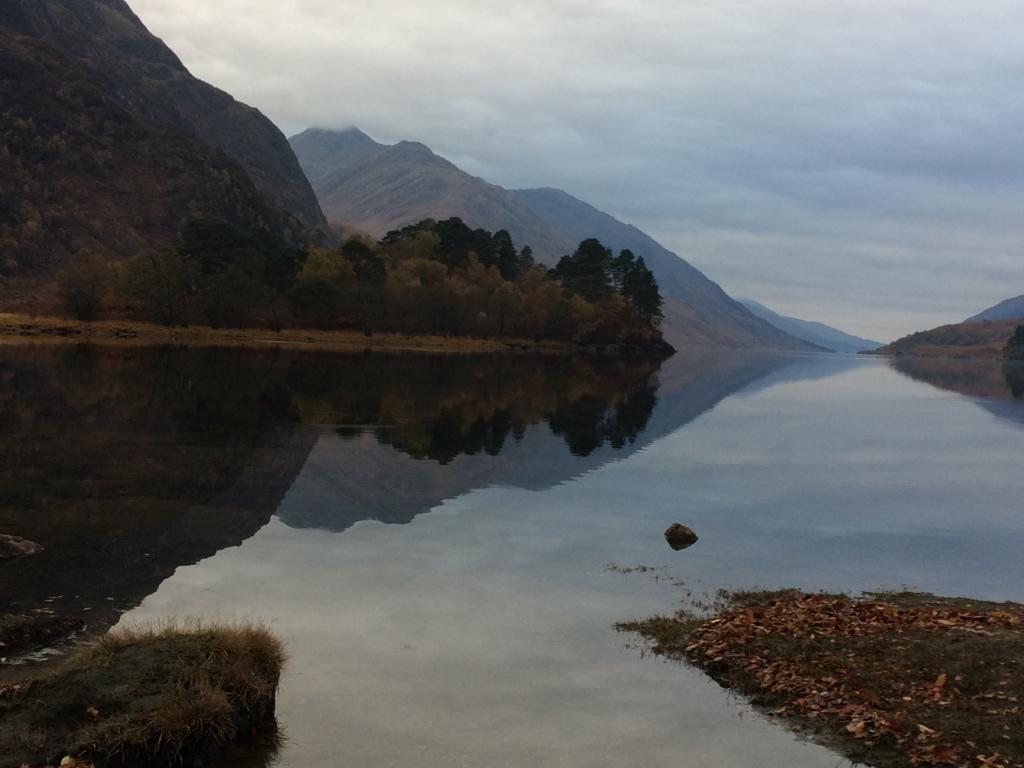 Corran Bunkhouse Hotel Exterior photo Loch Arkaig