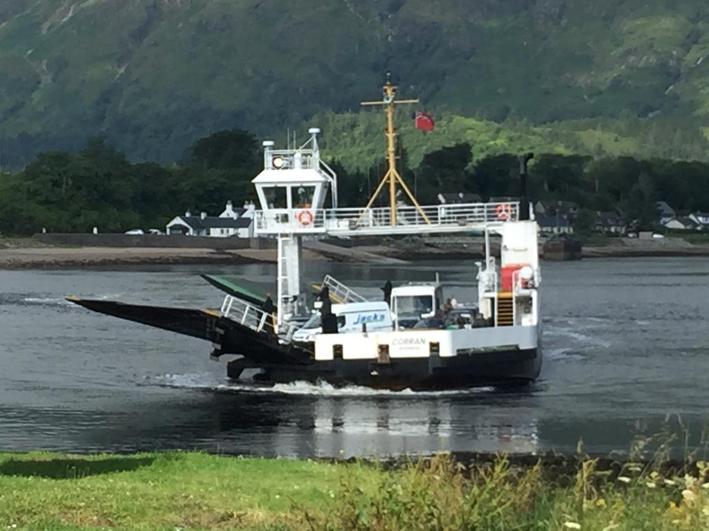 Corran Bunkhouse Hotel Exterior photo The ferry crossing the River Clyde